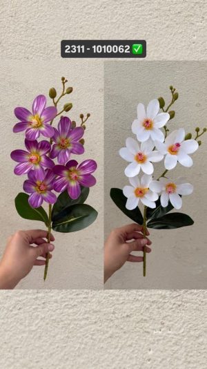 شاخه مگنولیا 5 گل ساق کوتاه برگدار(پک 6 تایی )